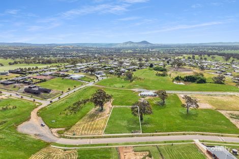 32 Greenslopes Ave, Mansfield, VIC 3722