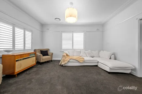 Property photo of 12 Fairfield Avenue Windsor NSW 2756