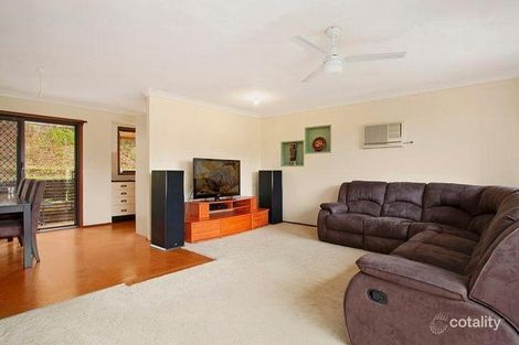 Property photo of 15 Elkhorn Close Wyoming NSW 2250