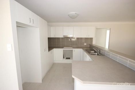 Property photo of 33 Zinfandel Circuit Cessnock NSW 2325