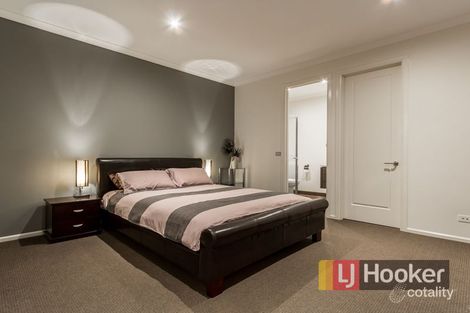 Property photo of 15 Sierra Boulevard Cranbourne North VIC 3977