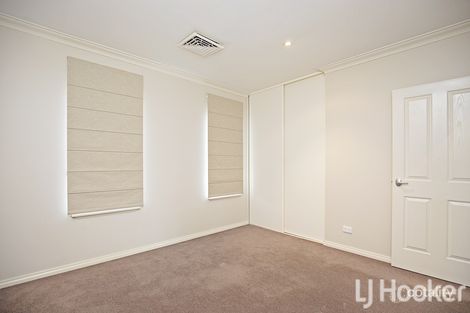 Property photo of 4/5 Westview Parade Wannanup WA 6210