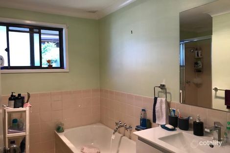 Property photo of 18 Fleece Close St Clair NSW 2759