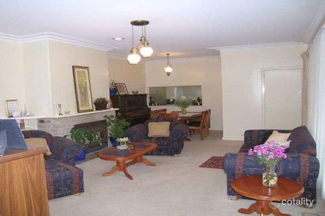 Property photo of 4 The Boulevard Glen Waverley VIC 3150