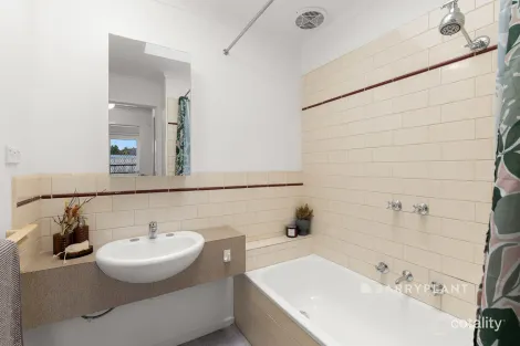 Property photo of 9 Warren Close Narre Warren VIC 3805