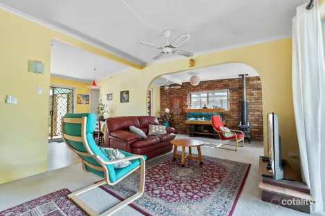 Property photo of 8 Patrick Street Beachmere QLD 4510