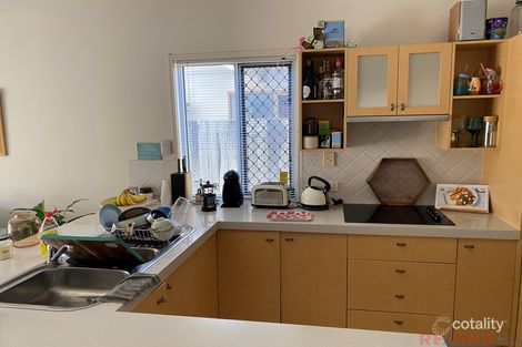 Property photo of 4 Saint Lucia Crescent Parrearra QLD 4575