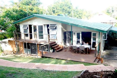 84 Toohey Rd, Tarragindi, QLD 4121