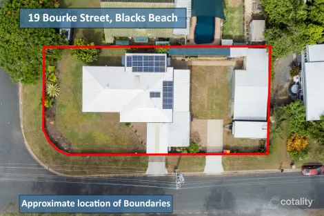 Property photo of 19 Bourke Street Blacks Beach QLD 4740