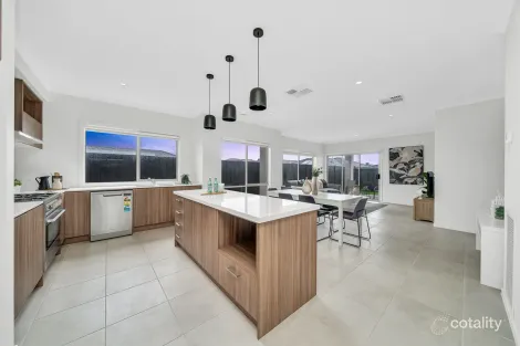 Property photo of 19 Nitre Street Manor Lakes VIC 3024