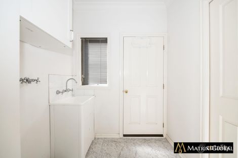 Property photo of 17 Sumner Crescent Point Cook VIC 3030