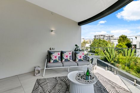 Property photo of 102/1 Naroo Court Mooloolaba QLD 4557