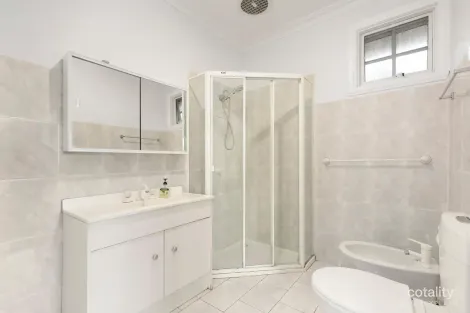 Property photo of 24 Robinson Grove Bulleen VIC 3105