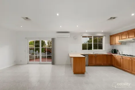 Property photo of 24 Robinson Grove Bulleen VIC 3105