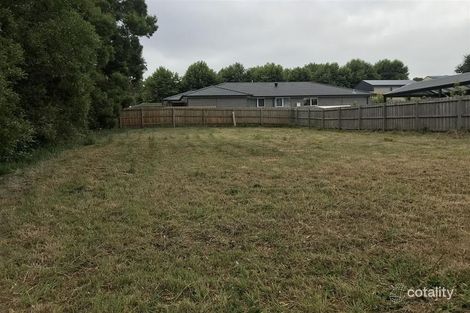 Property photo of 27 Holland Street Drouin VIC 3818