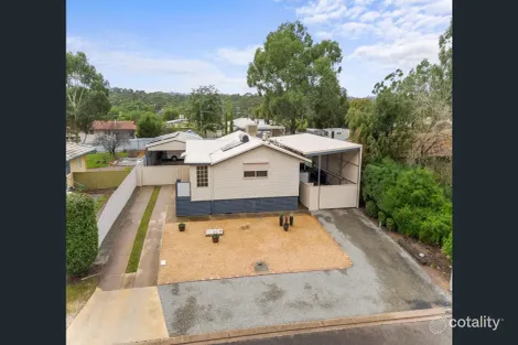 17 Newton Long Dr, Clare, SA 5453