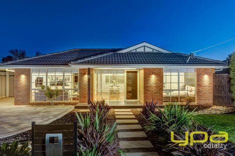 5 Roscrea Rd, Melton, VIC 3337