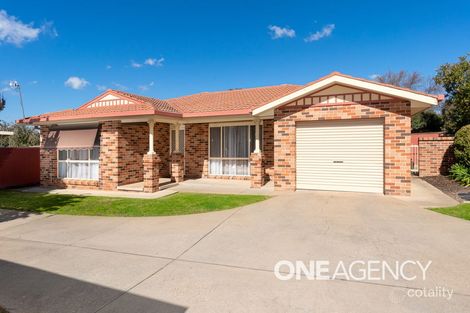 Property photo of 6/108 Undurra Drive Glenfield Park NSW 2650