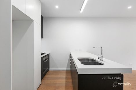 Property photo of 11/160 Williamsons Road Doncaster VIC 3108