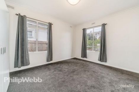 5 Daniel St, Burwood, VIC 3125