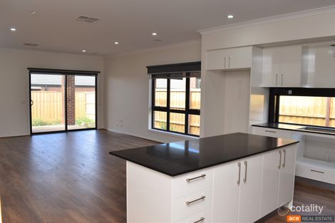 Property photo of 15 Totterdown Way Werribee VIC 3030