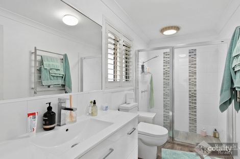 Property photo of 11 Lynch Crescent Birkdale QLD 4159