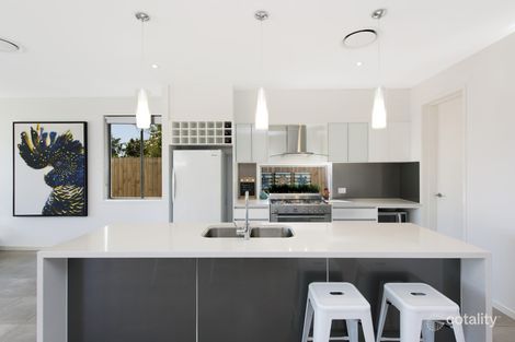 Property photo of 7 Rowton Street Holland Park QLD 4121
