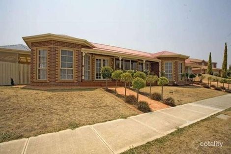 2 Pastoral Pl, Sydenham, VIC 3037