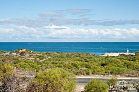 2 Mainsail Dr, Ocean Reef, WA 6027