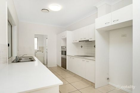 Property photo of 1/33 Bayswater Avenue Varsity Lakes QLD 4227