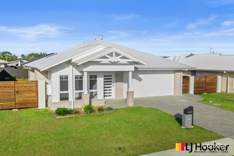 7 Bushy St, Yamba, NSW 2464