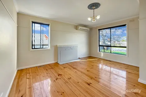 Property photo of 33 Meadows Avenue Benalla VIC 3672