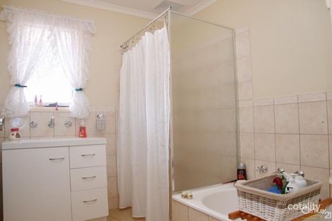 Property photo of 2 Cooder Crescent Morphett Vale SA 5162