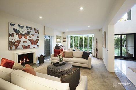Property photo of 25 Irving Road Toorak VIC 3142