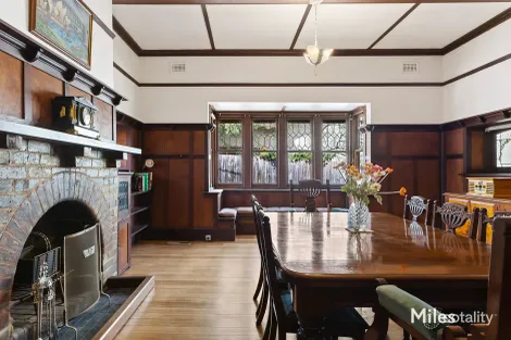 Property photo of 3 Rockbeare Grove Ivanhoe VIC 3079