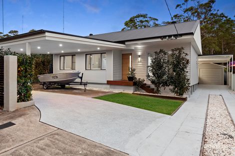 15 Lentara Rd, Belmont North, NSW 2280