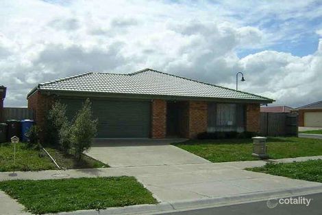 Property photo of 7 Fenton Place Narre Warren South VIC 3805