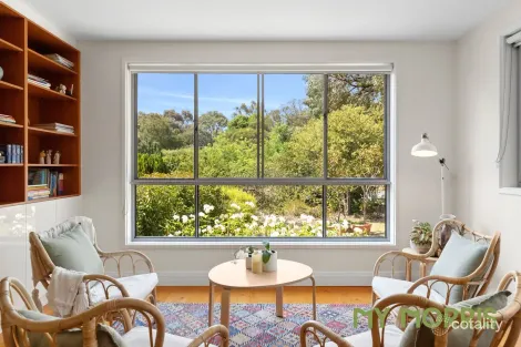 Property photo of 24 Langdon Avenue Wanniassa ACT 2903