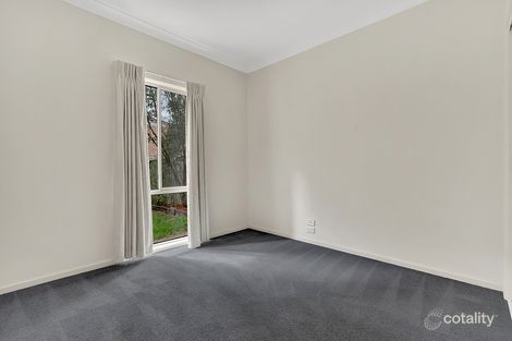 Property photo of 6 Larkwood Lane Craigieburn VIC 3064