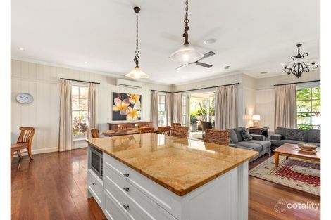 17 Wooloowin Ave, Wooloowin, QLD 4030