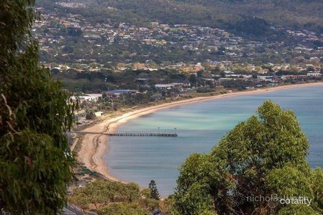 54 Ellerina Rd, Mount Martha, VIC 3934