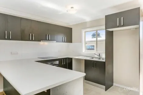 Property photo of 2 Luton Place Colyton NSW 2760