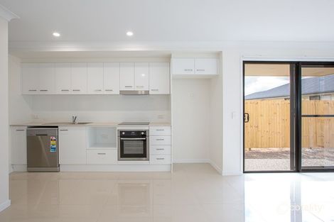 Property photo of 2/5 Baird Circuit Redbank Plains QLD 4301