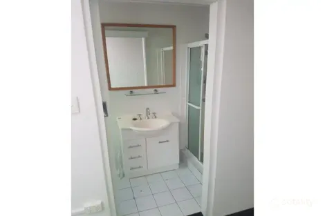 Property photo of 2/33 Highview Terrace St Lucia QLD 4067