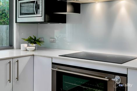 Property photo of 402A Chatsworth Road Coorparoo QLD 4151