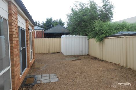 Property photo of 27 Studley Park Way Caroline Springs VIC 3023