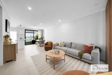 Property photo of 24 Silk Chase Forrestfield WA 6058
