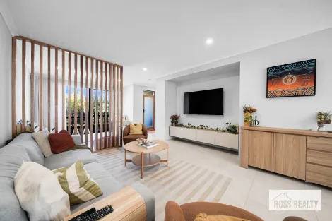Property photo of 24 Silk Chase Forrestfield WA 6058