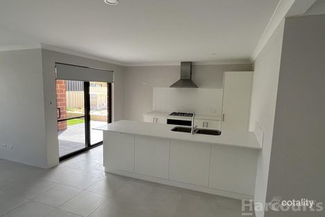 9 Somerset Way, Lakelands, WA 6180