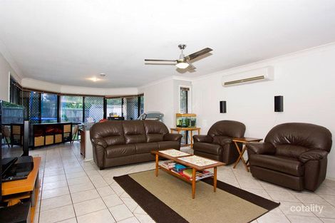 Property photo of 10 Selwyn Close Forest Lake QLD 4078